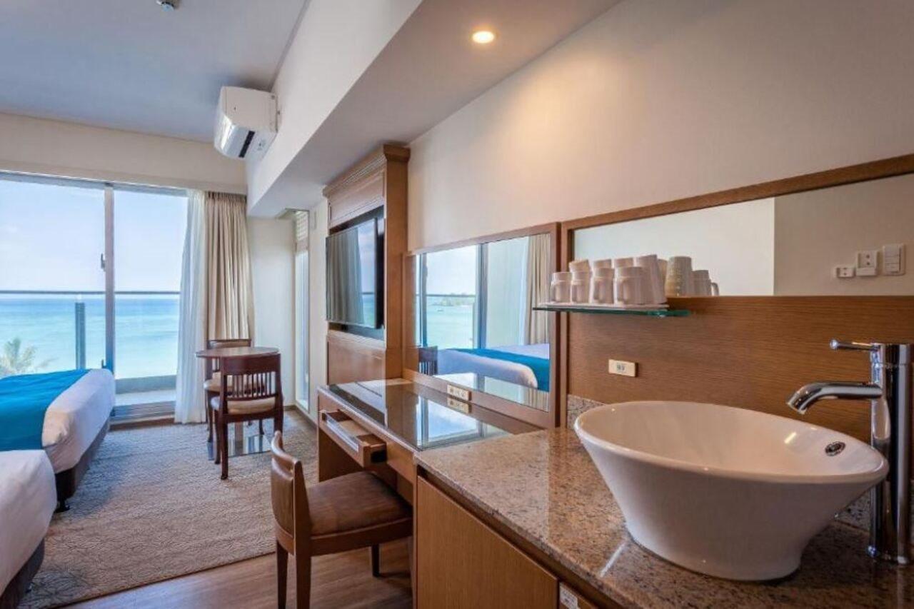 Kariyushi LCH. Resort Nago Esterno foto