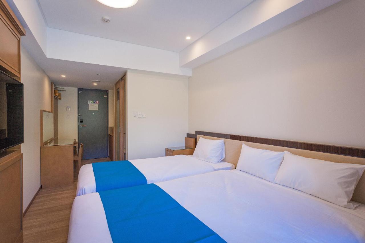 Kariyushi LCH. Resort Nago Esterno foto